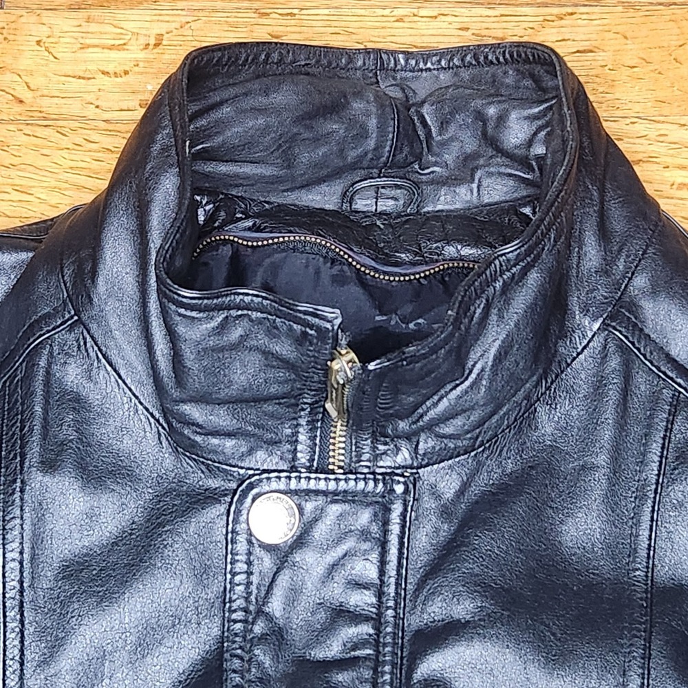 Vintage Wilson's Leather Bomber Jacket Men's XL Black Mock Neck Motorcycle - Picture 2 of 16